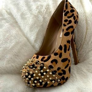 Steve Madden real fur leopard print platform studs